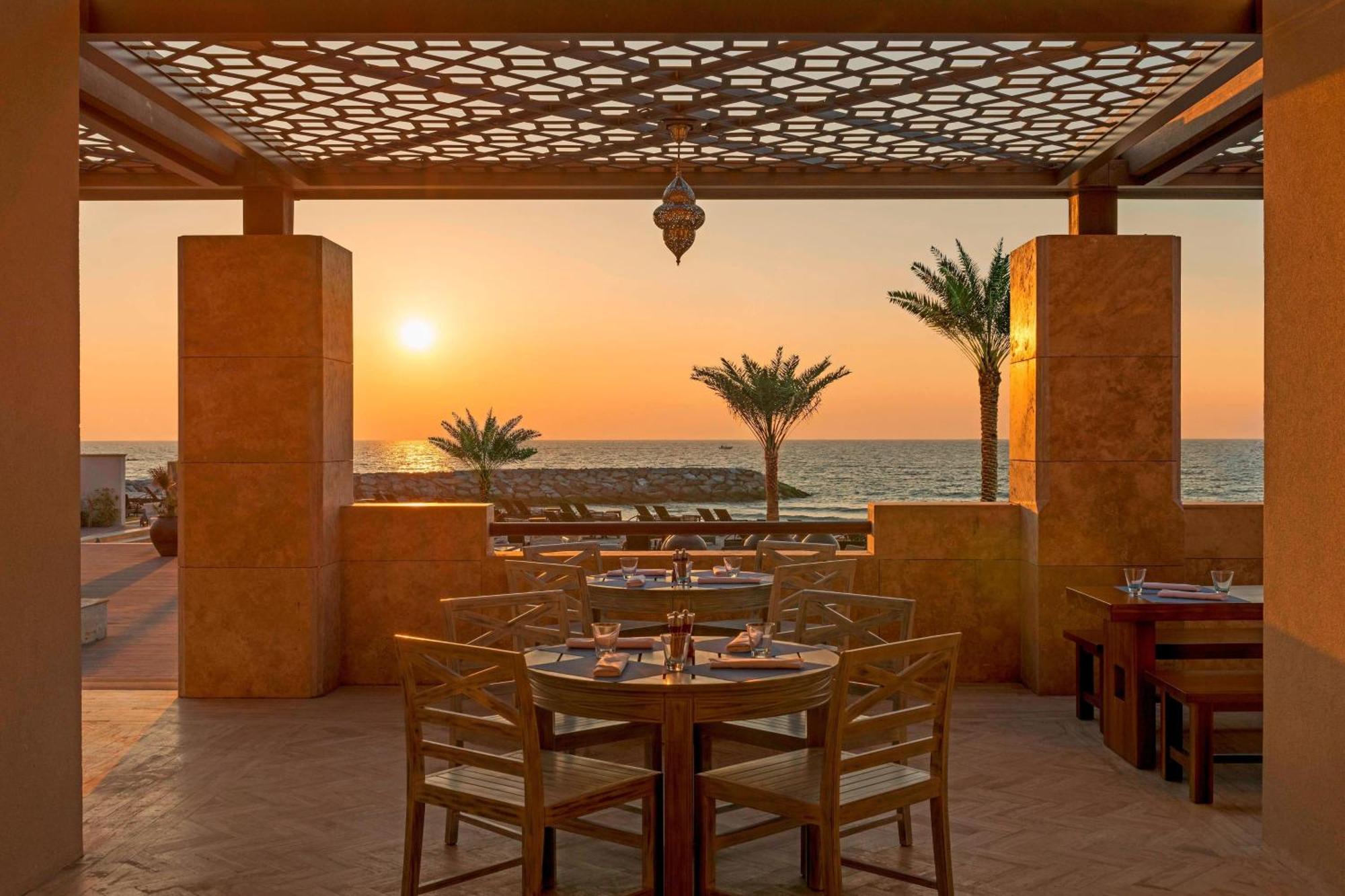 Ajman Saray, A Luxury Collection Resort, Аджман Екстер'єр фото The Beach