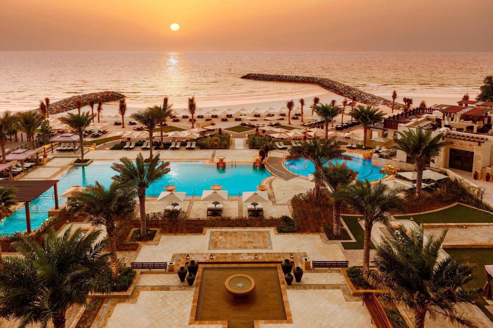 Ajman Saray, A Luxury Collection Resort, Аджман Екстер'єр фото The Oberoi Beach, Muscat